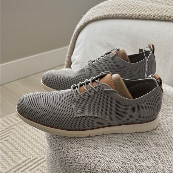 Goodfellow & Co Other - Goodfellow & Co Gray and Tan Men's Oxfords